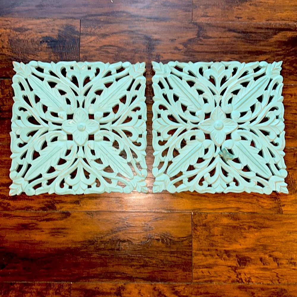 2 wall art pieces. Light green/aqua colored (like a Tiffany blue)